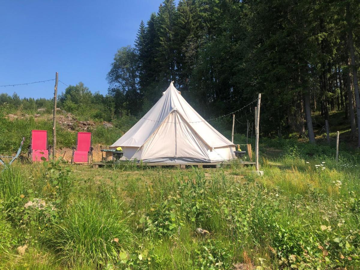 Готель Glampingtaelt Турсбю Екстер'єр фото